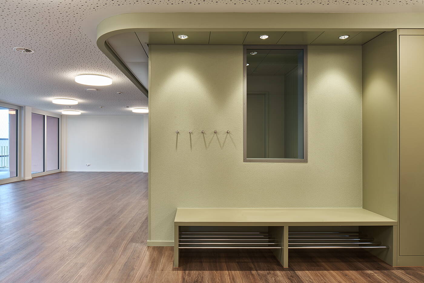 wiedlisbach_panoramablick_obergeschoss1_garderobe.jpg
