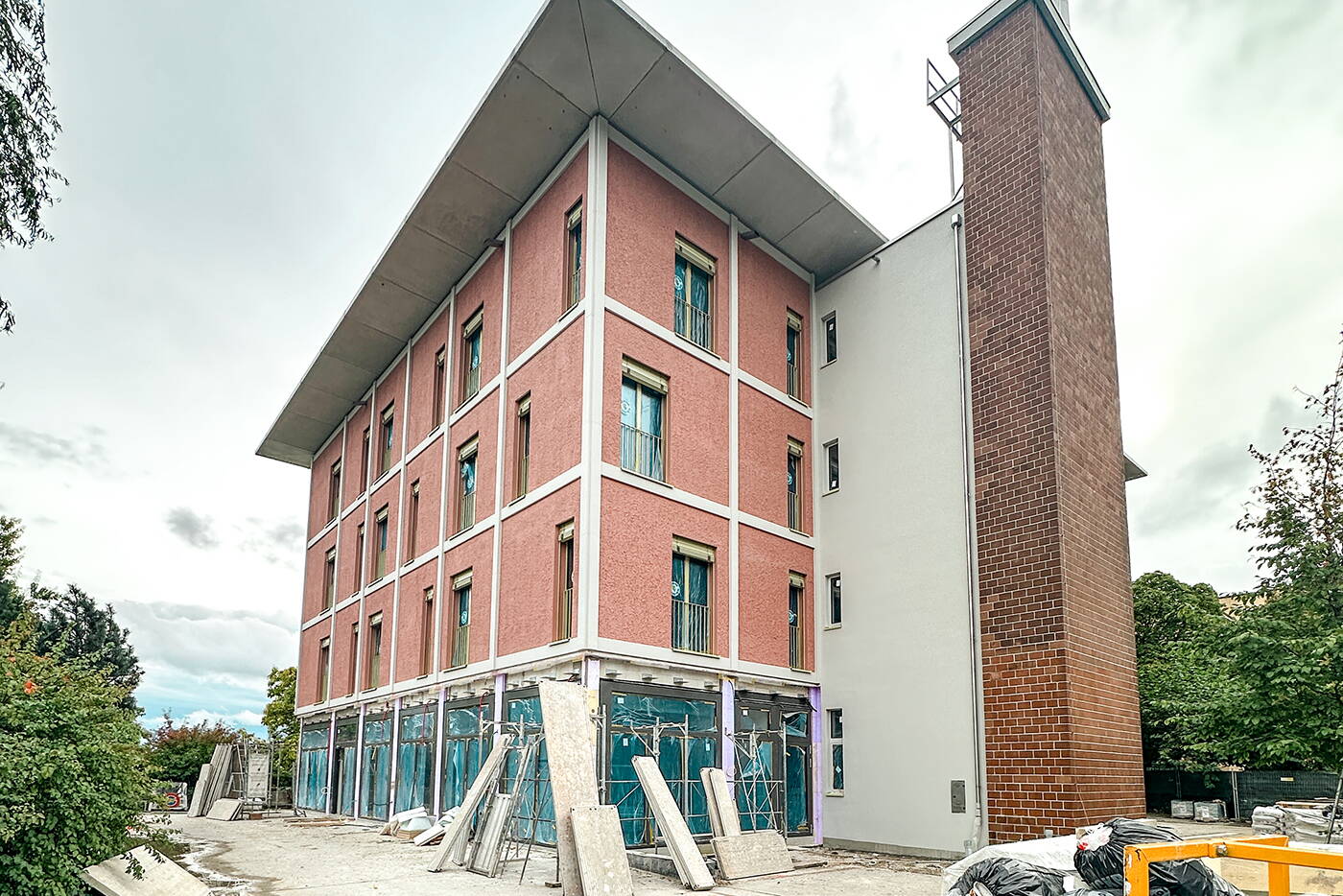 wiedlisbach_sanierung_hochhaus_fassade_treppenhaus.jpg