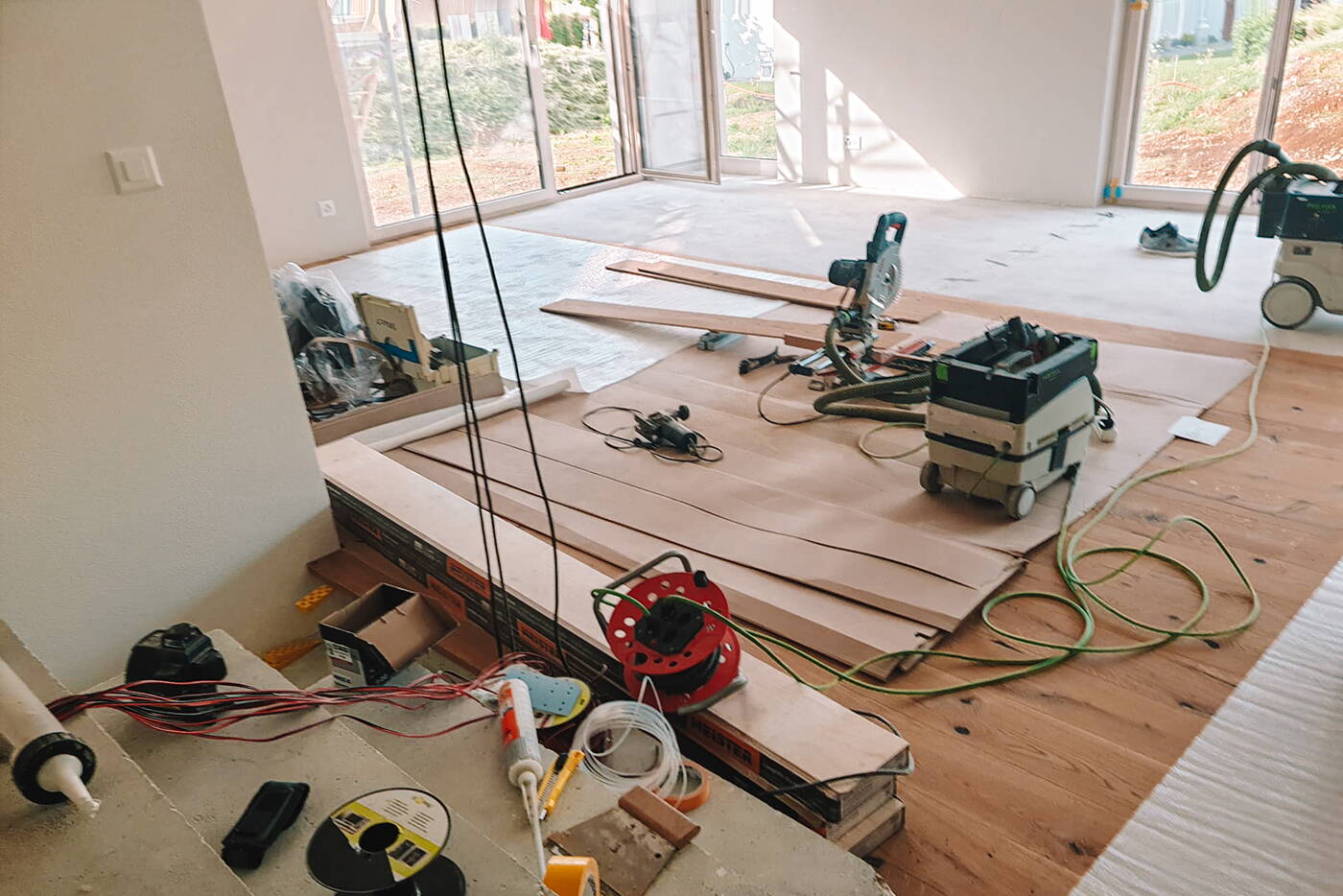 lostorf_neubau_2efh_parkett_verlegen.jpg