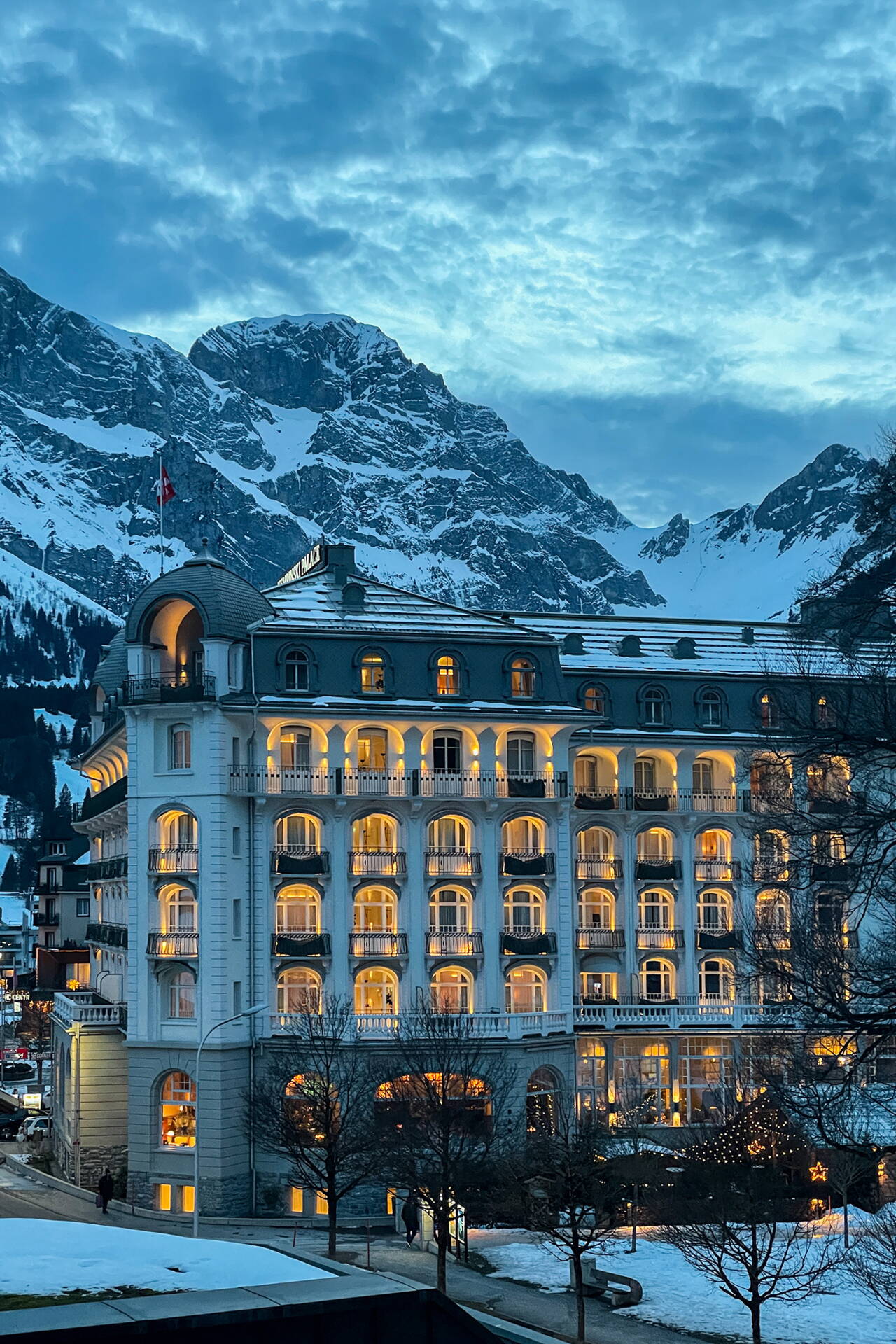 skiweekend_engelberg_hotel_abendstimmung.jpg