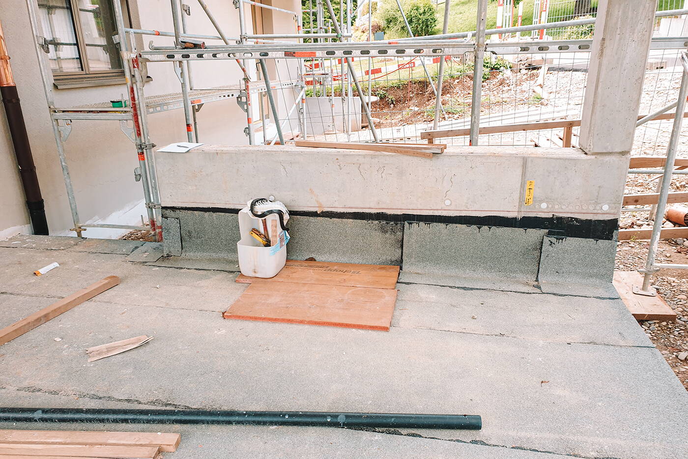 lostorf_neubau_2efh_carport.jpg
