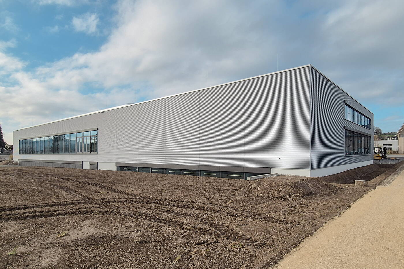 roggwil_schneeberger_halle_umschwung.jpg
