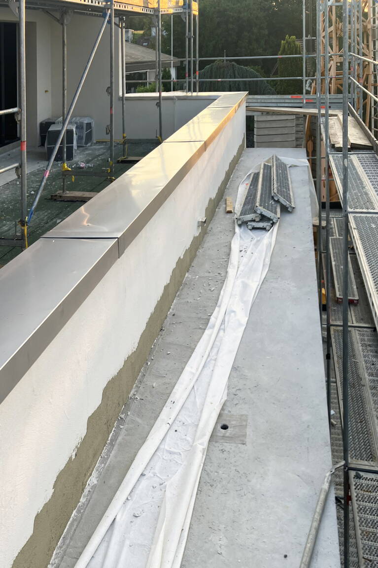 neubau_efh_haegendorf_balkon.jpg