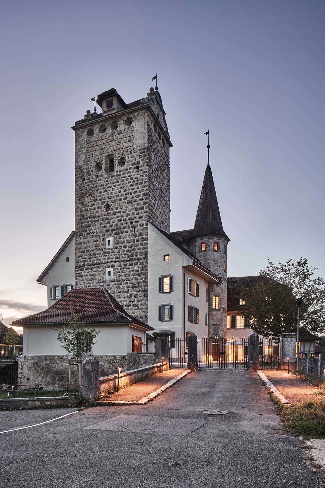 sanierung_schloss_aarwangen_abendstimmung.jpg