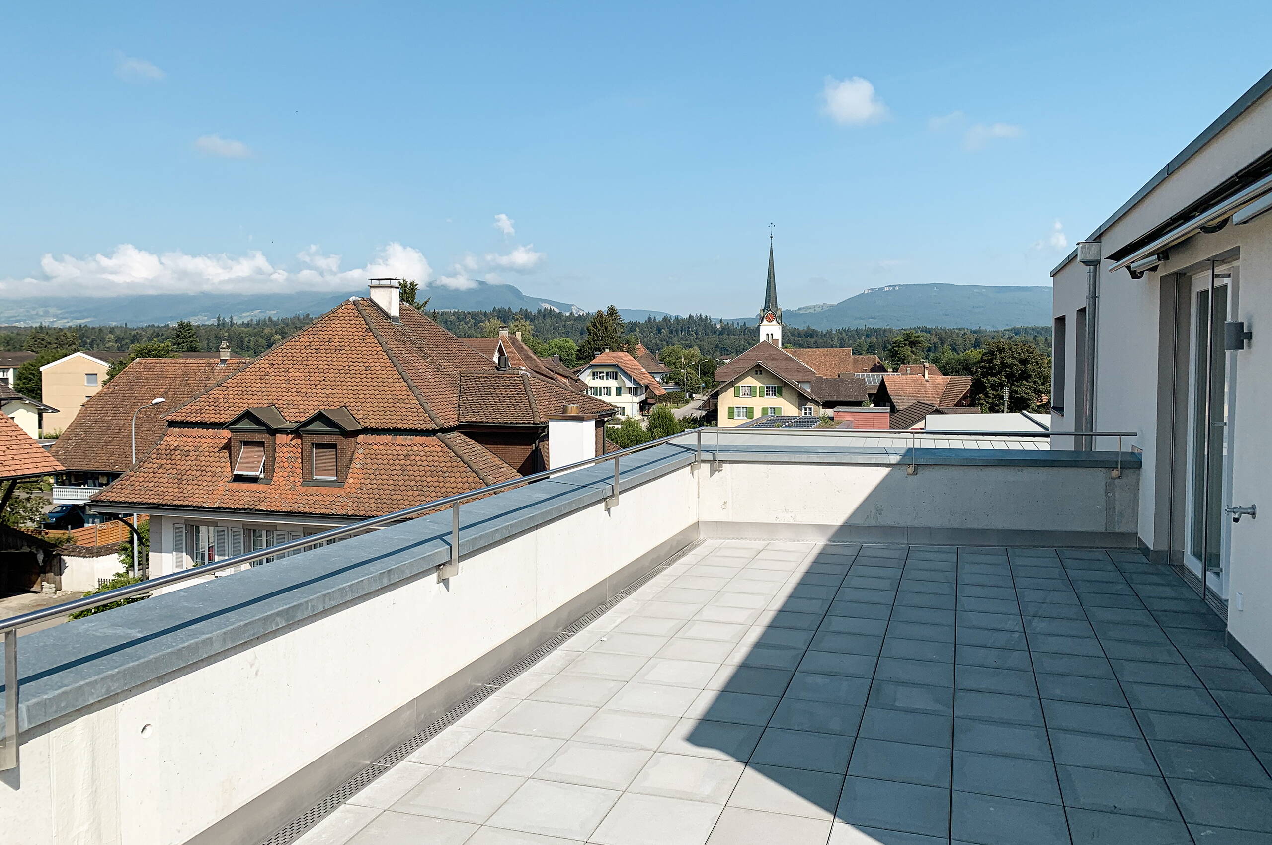 ueberbauung_drei_freunde_aarwangen_terrasse.jpg