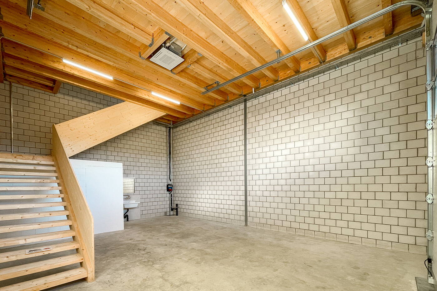neubau_werkhalle_roethenbach_box.jpg