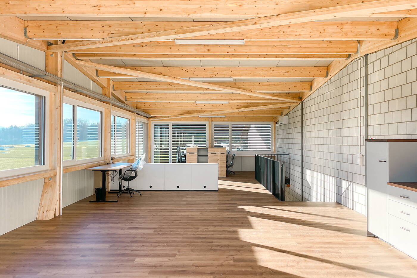 neubau_werkhalle_roethenbach_bureau_kueche.jpg