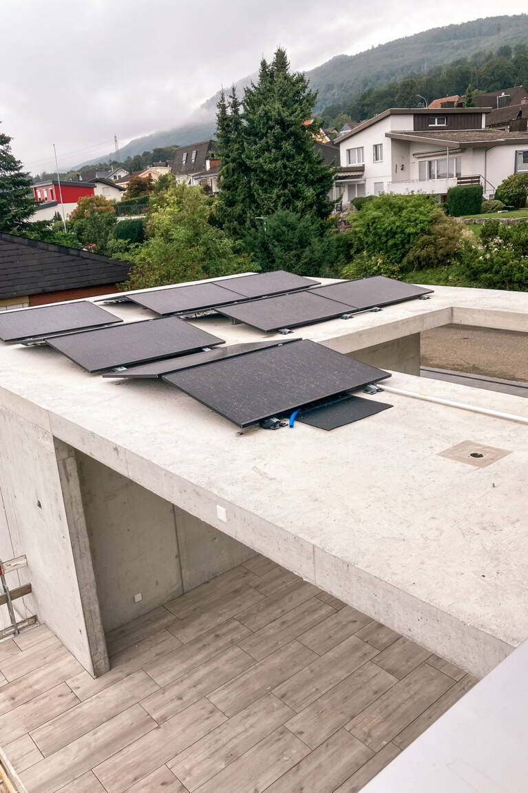 neubau_efh_haegendorf_solarpannels.jpg
