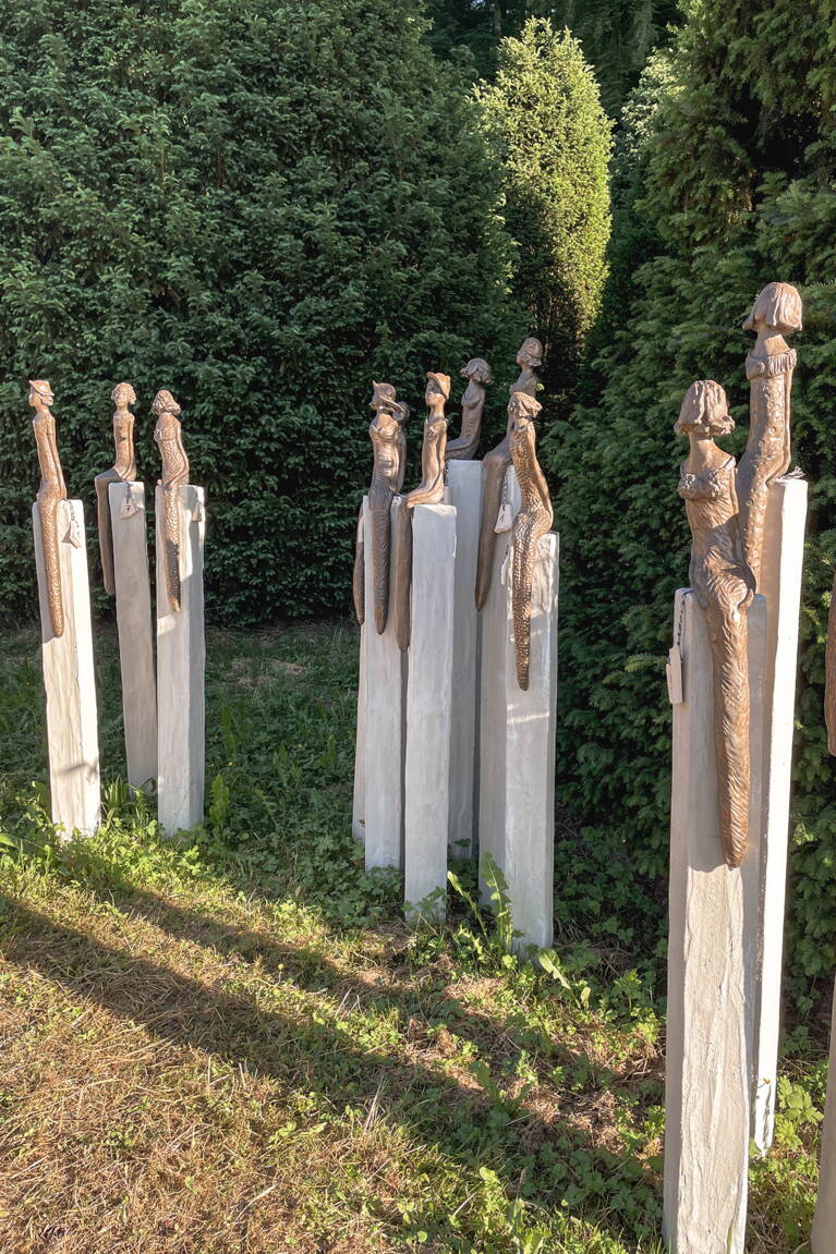 teamausflug_schlossberg_kunst_betonfiguren.jpg