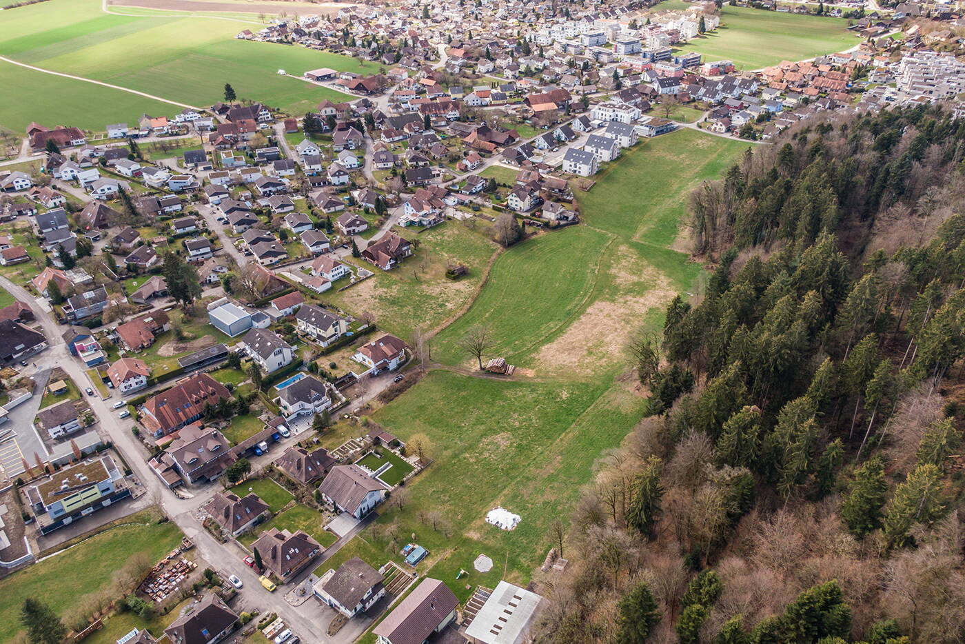 ueberbauung_hof_aarwangen_parzelle_weitsicht.jpg