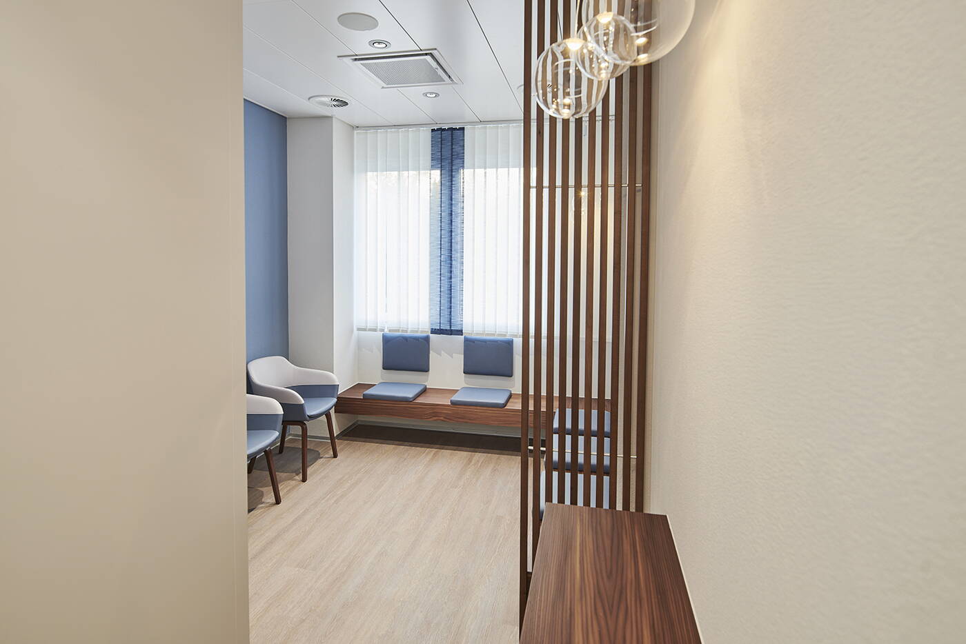 langenthal_chirurgiezentrum_oberaargau_warteraum.jpg