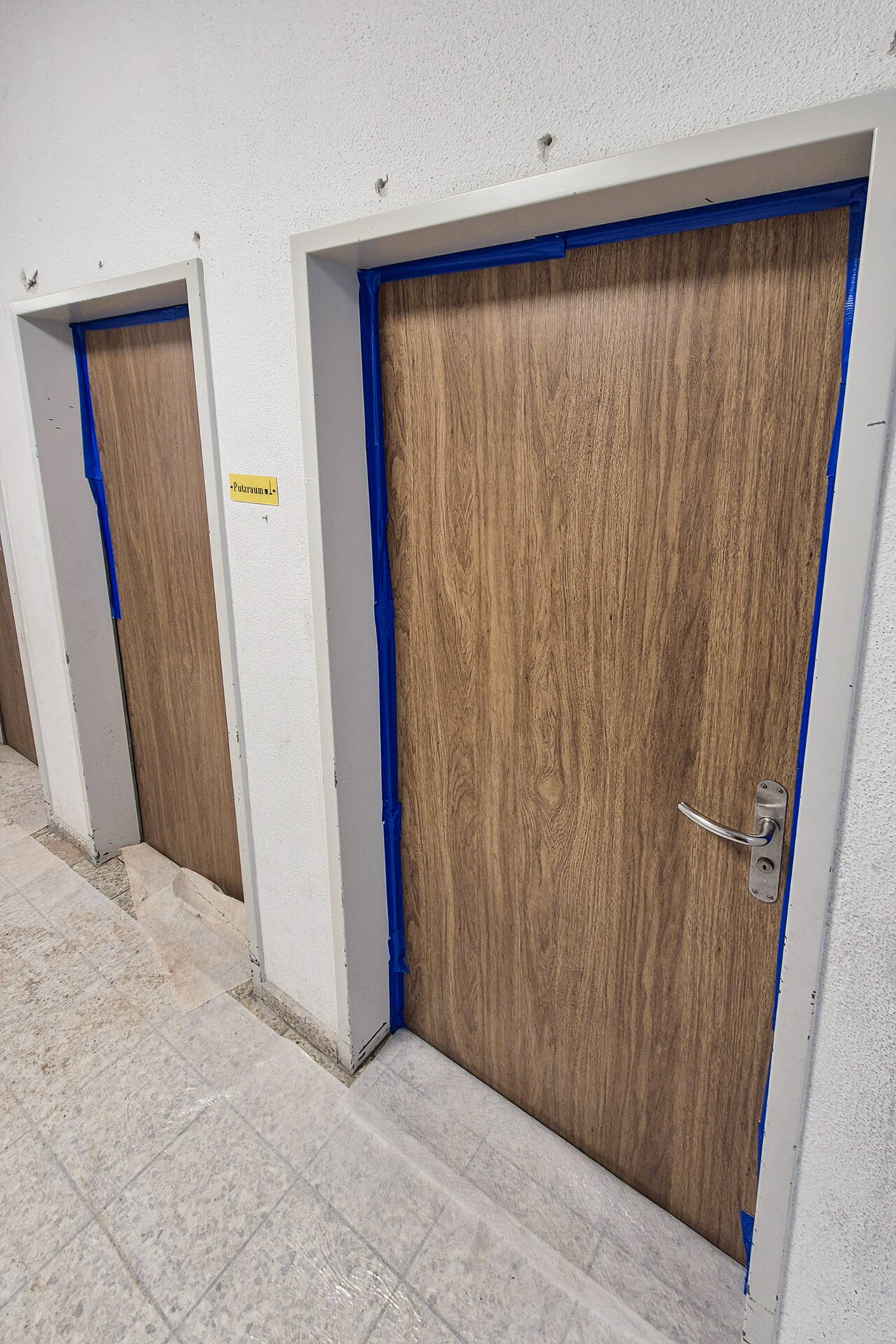 sanierung_roggliswil_schulareal_tueren.jpg