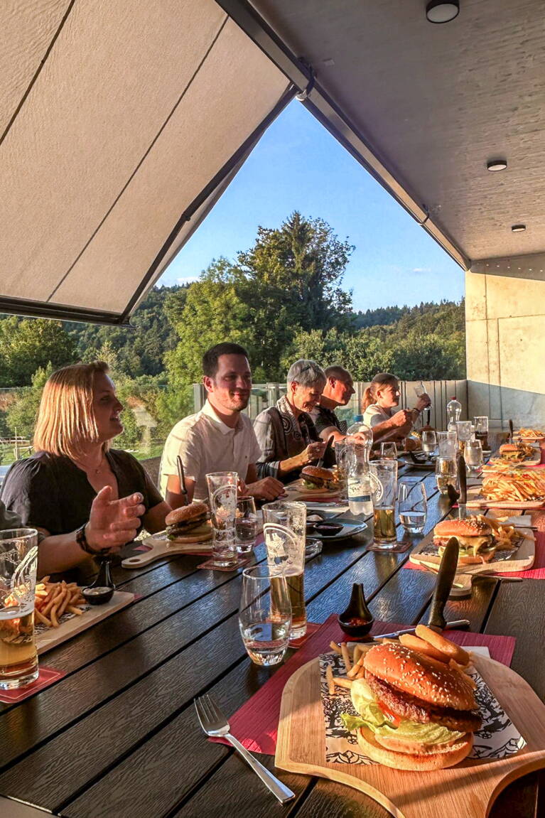 teamausflug_schneeberger_essen.jpg